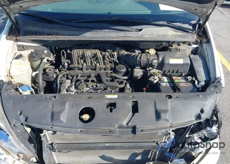 2006 Kia Sedona Ex/Lx z USA, uszkodzony, nr VIN KNDMB233266028367